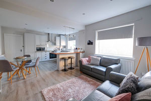 Photo 4- click for photo gallery